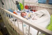 Lékaři Dětského kardiocentra implantovali srdeční defibrilátor nejmladšímu pacientovi v ČR