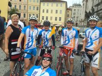 Before the start on the Old Town Square. Still smiling and fragrant, so the fans are still coming to us :)