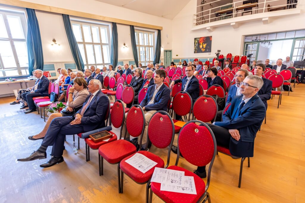 Profesor Vladimír Komárek oceněn Cenou Jana Evangelisty Purkyně