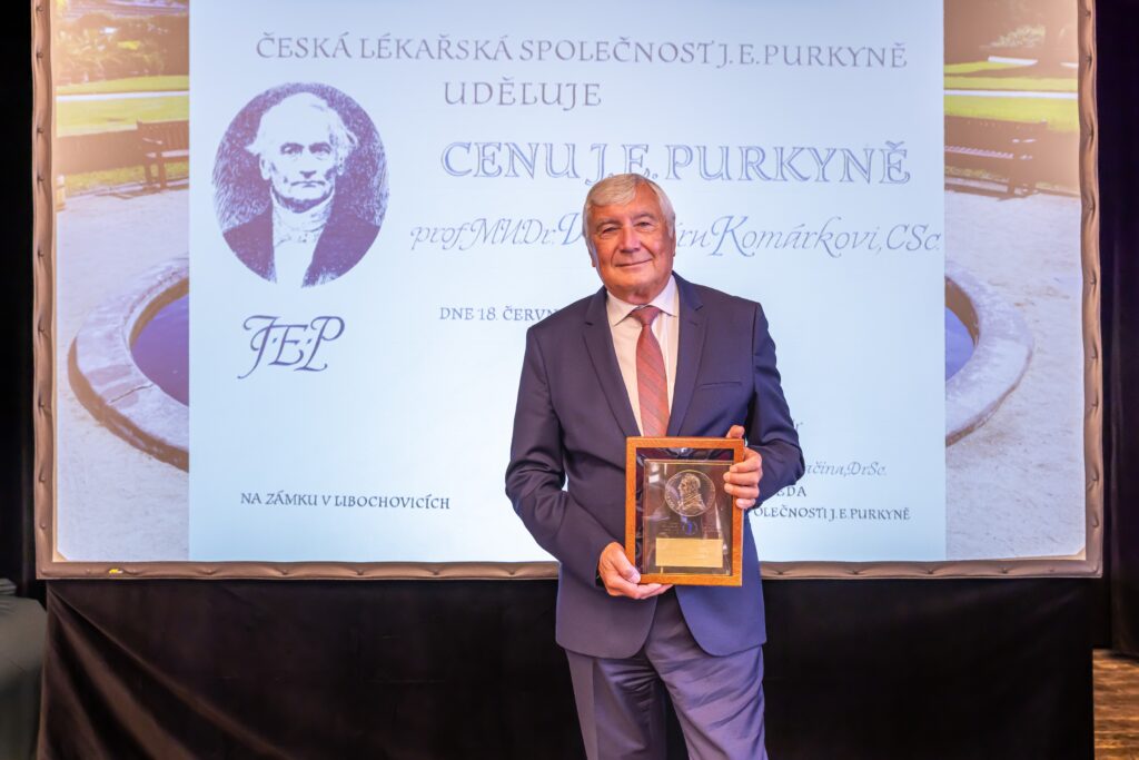 Profesor Vladimír Komárek oceněn Cenou Jana Evangelisty Purkyně
