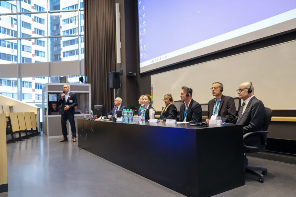 Izraelští experti sdíleli v Motole zkušenosti s řízením nemocnic a zásahy při hromadných neštěstích