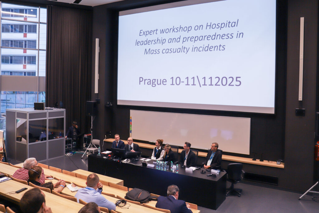 Izraelští experti sdíleli v Motole zkušenosti s řízením nemocnic a zásahy při hromadných neštěstích