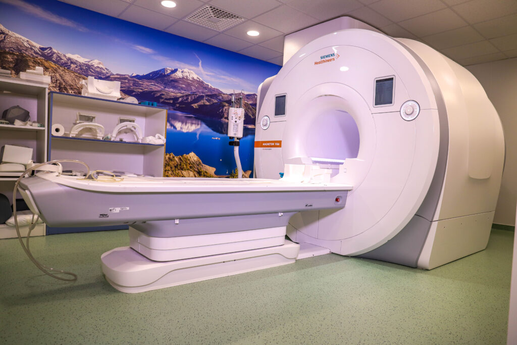 MAGNETICKÁ REZONANCE PRO DOSPĚLÉ