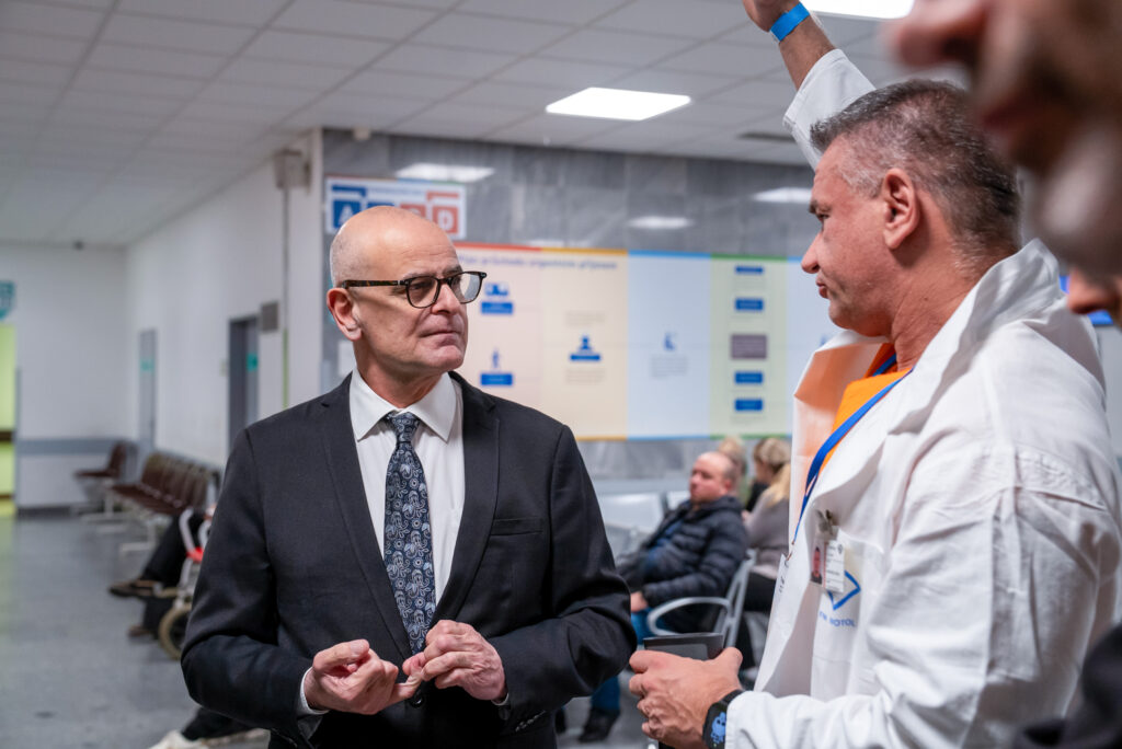 Izraelští experti sdíleli v Motole zkušenosti s řízením nemocnic a zásahy při hromadných neštěstích