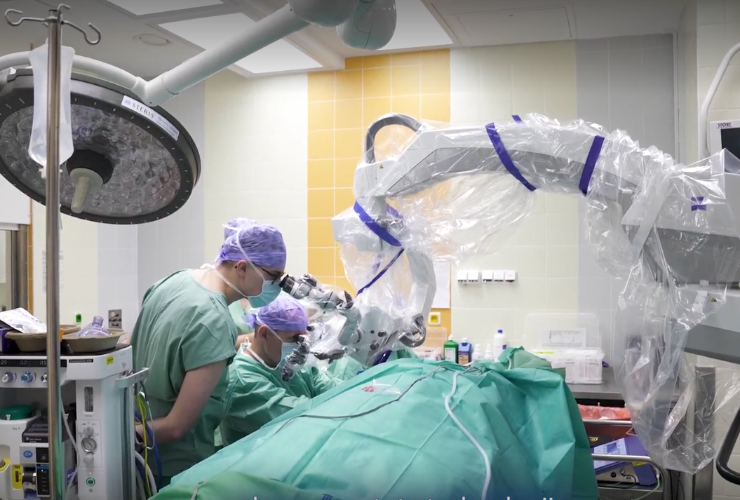 Implantace nové generace kochleárního implantátu