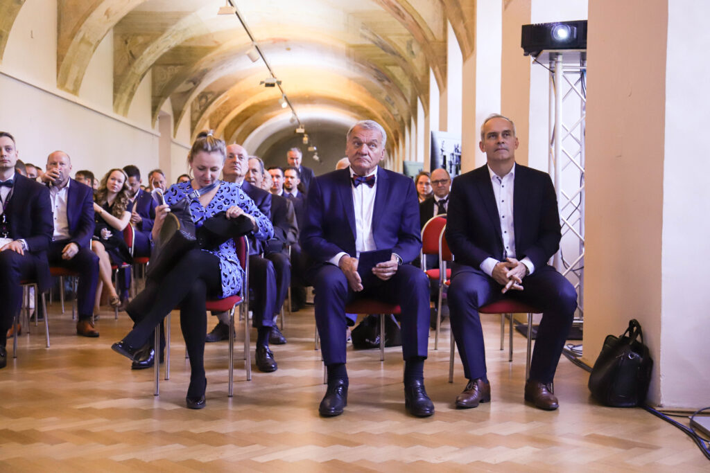 7. májové spondylochirurgické symposium otevřelo téma nádorového postižení páteře