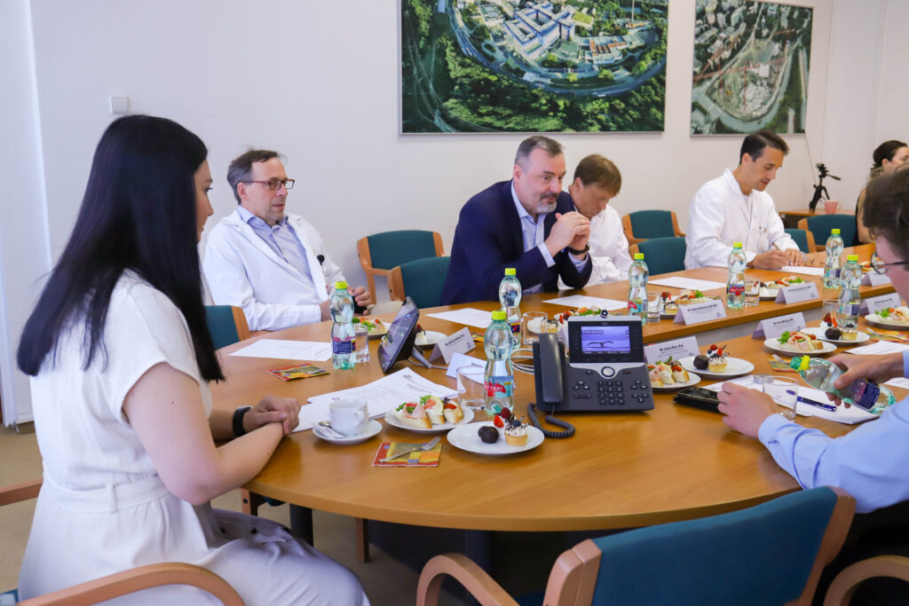 Zástupci nemocnice z Ivano-Frankivsku navštívili FNMH v rámci programu MEDEVAC